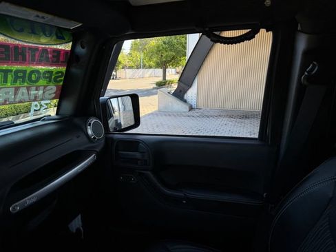 Used 2015 Jeep Wrangler Unlimited Sport AWD/4WD image 30
