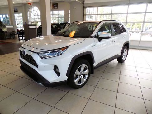 Used 2019 Toyota RAV4 Limited w/ Limited Grade Weather Package AWD/4WD image 5