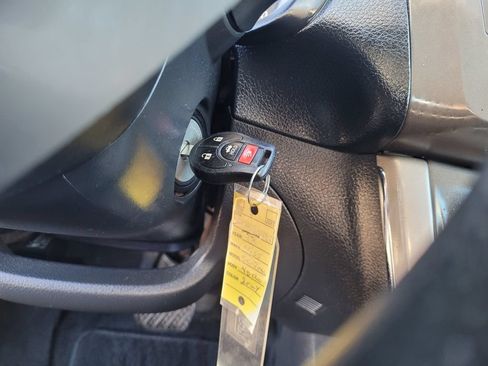 Used 2013 Nissan Sentra SV FWD image 15