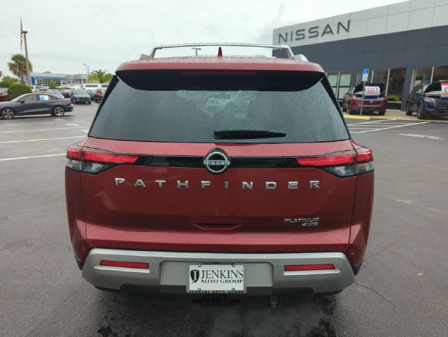 Certified 2025 Nissan Pathfinder Platinum AWD/4WD image 7