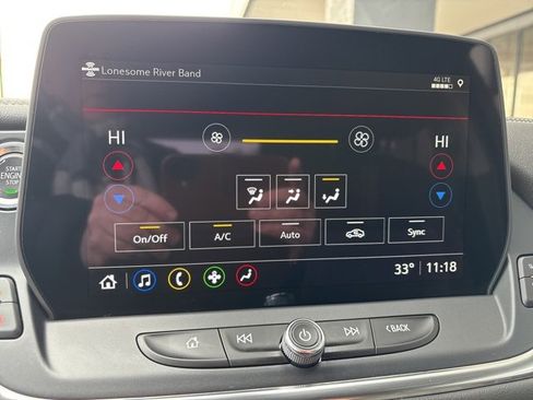 Used 2023 Chevrolet Blazer LT image 13