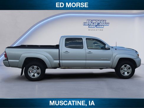 Used 2010 Toyota Tacoma 4x4 Double Cab V6 image 6