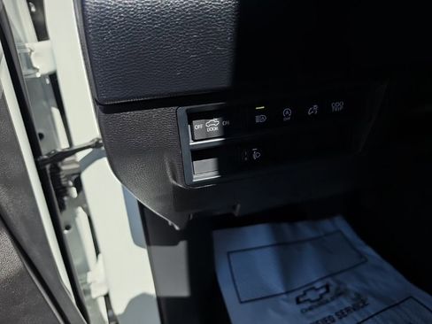 Used 2025 Toyota Tundra SR AWD/4WD image 13