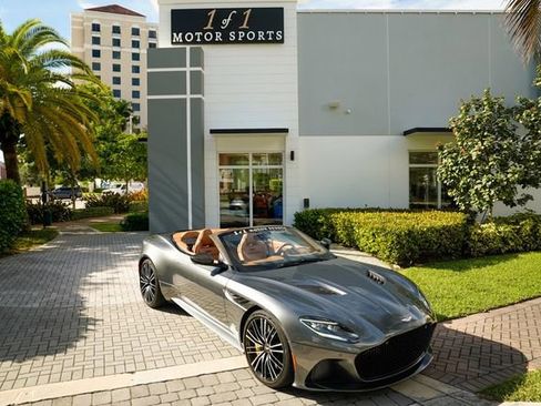Used 2023 Aston Martin DBS Volante image 99