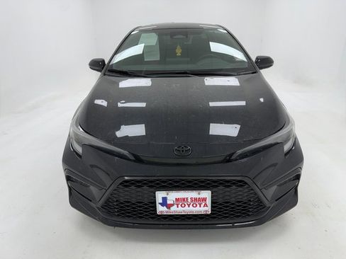 Used 2023 Toyota Corolla SE image 3