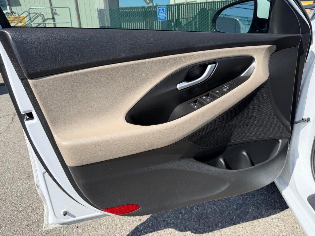 Used 2023 Hyundai Elantra SEL w/ Convenience Package FWD image 55