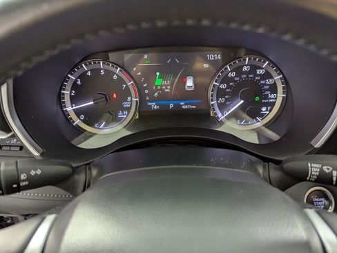 Used 2024 Toyota Highlander XLE image 25