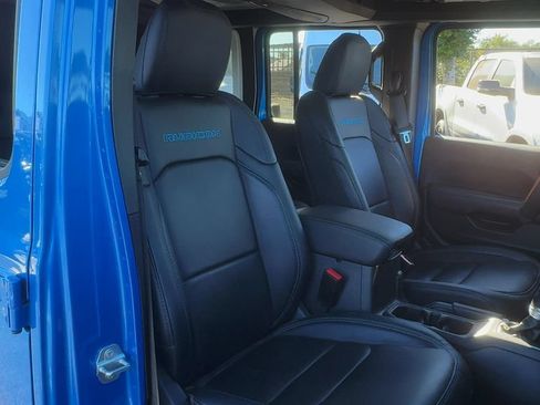 Used 2024 Jeep Wrangler Unlimited Rubicon 4xe AWD/4WD image 15