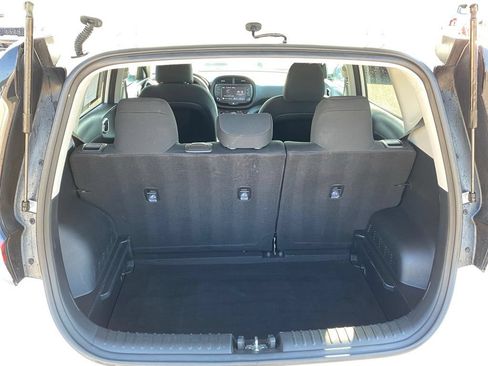 Used 2024 Kia Soul LX w/ Option Group 015 FWD image 9