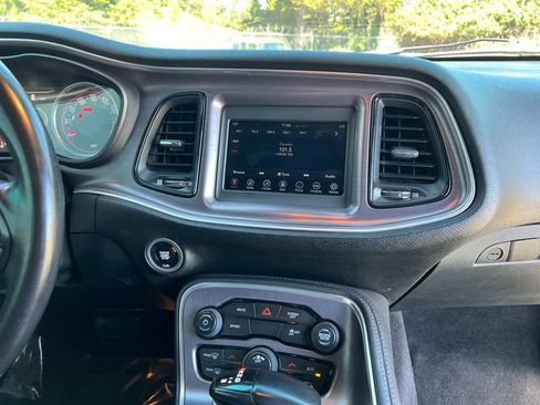 Used 2018 Dodge Challenger SXT RWD image 22