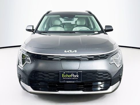 Used 2023 Kia Niro Wind w/ Wind Preserve Package FWD image 2