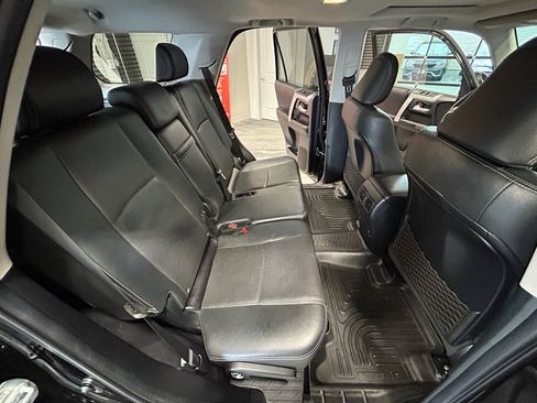 Used 2017 Toyota 4Runner Limited AWD/4WD image 47
