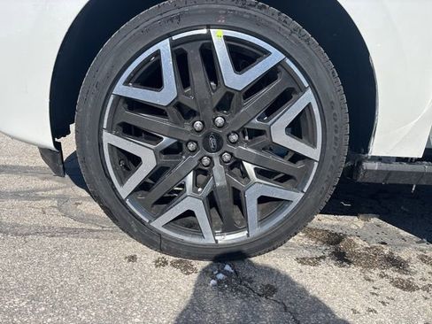 New 2026 Ford Expedition Max Platinum image 44