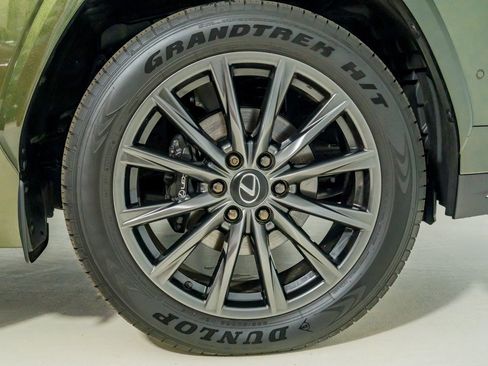 Used 2025 Lexus LX 700h F Sport AWD/4WD image 14