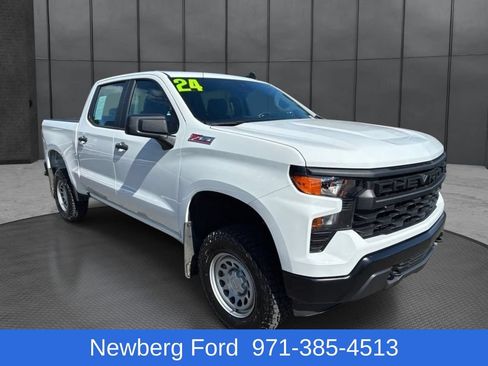 Used 2024 Chevrolet Silverado 1500 W/T w/ Z71 Off-Road Package AWD/4WD image 3