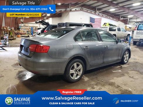 Used 2012 Volkswagen Jetta TDI FWD image 4