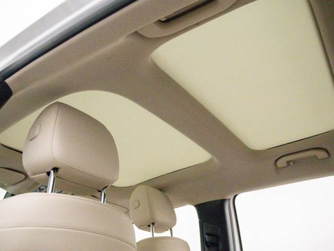 Used 2020 Mercedes-Benz GLB 250 4MATIC image 18