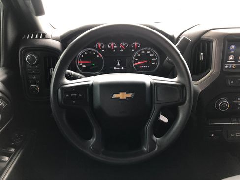 Used 2022 Chevrolet Silverado 2500 Custom w/ Custom Convenience Package AWD/4WD image 14
