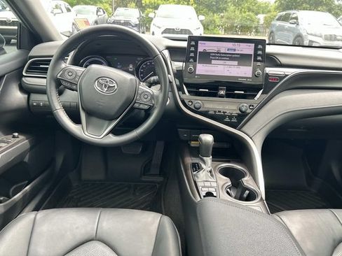 Used 2021 Toyota Camry XSE FWD image 15