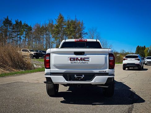 New 2026 GMC Canyon AT4 w/ Technology Plus Package AWD/4WD image 5