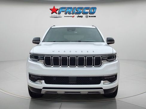 Certified 2024 Jeep Wagoneer L Series II RWD image 2