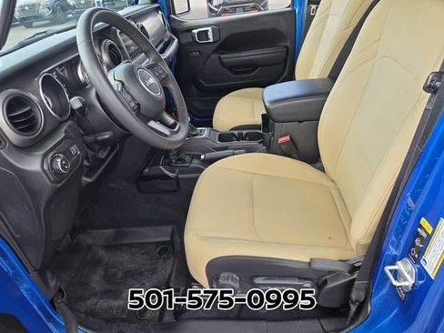 Used 2023 Jeep Gladiator Sport AWD/4WD image 12