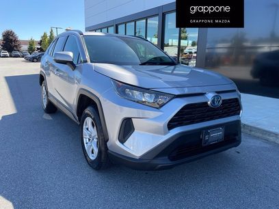 Used 2021 Toyota RAV4 LE w/ Carpet Mat Package (TMS)