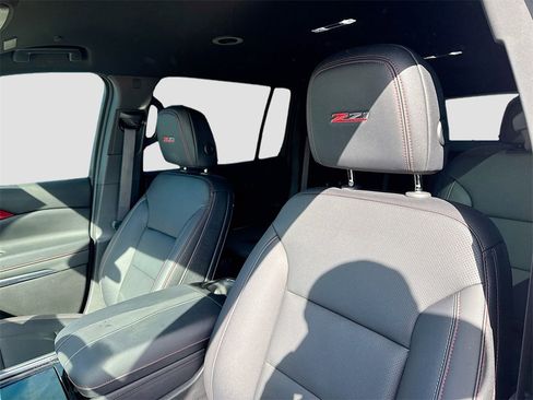 Certified 2024 Chevrolet Traverse Z71 image 12