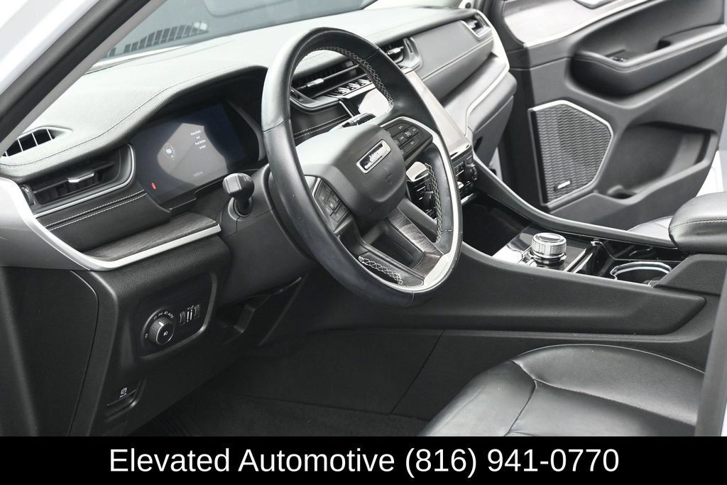 Used 2021 Jeep Grand Cherokee L Limited AWD/4WD image 7