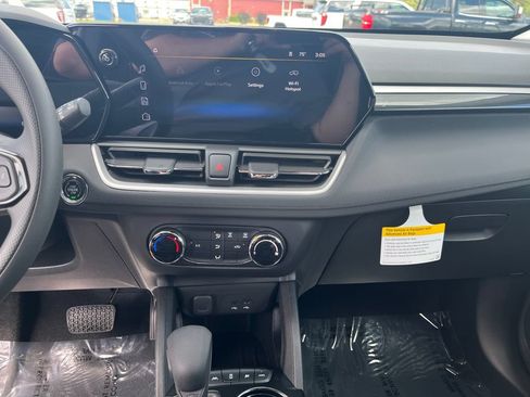 New 2026 Chevrolet TrailBlazer LS w/ LS Convenience Package AWD/4WD image 18