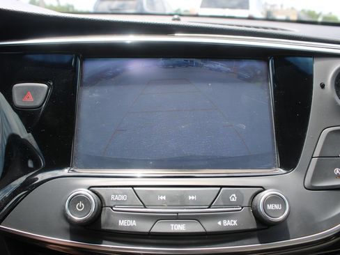 Used 2020 Buick Envision Preferred FWD image 38