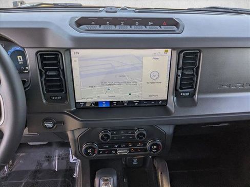 New 2025 Ford Bronco Badlands image 12