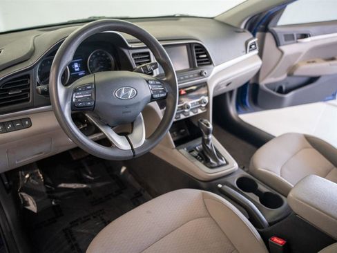 Used 2020 Hyundai Elantra SEL FWD image 9