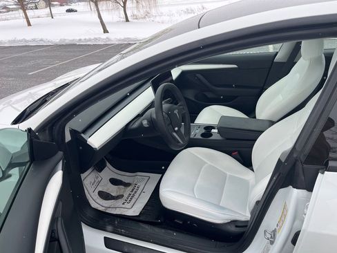 Used 2022 Tesla Model 3 Long Range image 19