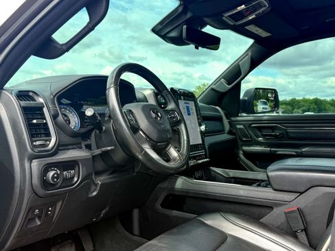 Used 2022 RAM 1500 Limited AWD/4WD image 10