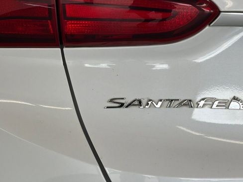 Used 2020 Hyundai Santa Fe SEL FWD image 25