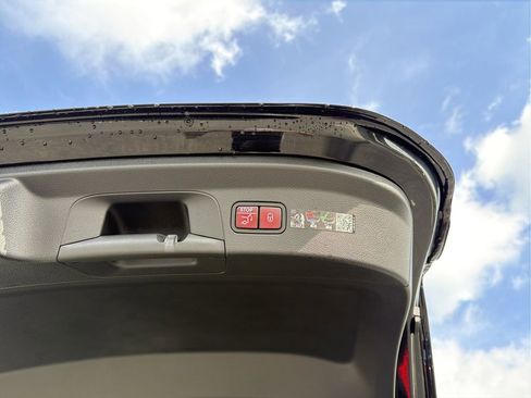 New 2026 Mercedes-Benz GLE 63 AMG S image 15