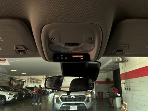 Used 2025 Buick Encore GX Preferred FWD image 14