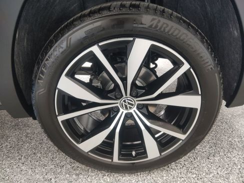 New 2026 Volkswagen Atlas SEL Premium R-Line AWD/4WD image 30