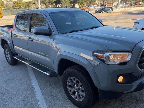 Used 2019 Toyota Tacoma SR5 image 3
