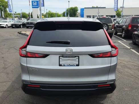Used 2025 Honda CR-V EX-L image 5