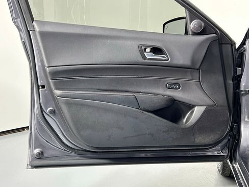 Used 2019 Acura ILX Technology Package image 33