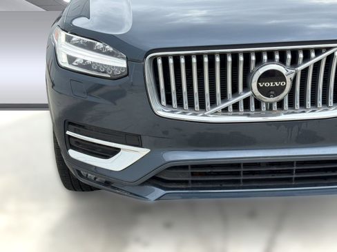 Used 2024 Volvo XC90 B6 Plus w/ Protection Package Premier AWD/4WD image 12