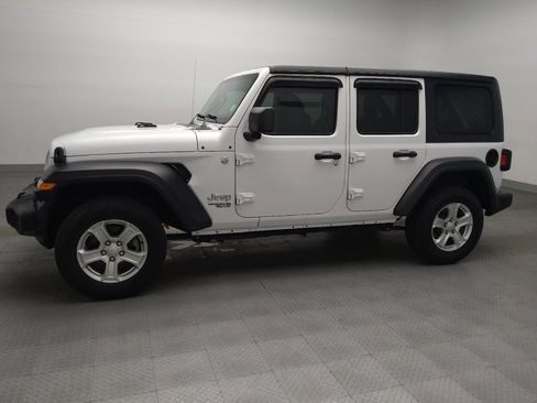 Used 2018 Jeep Wrangler Unlimited Sport S AWD/4WD image 2