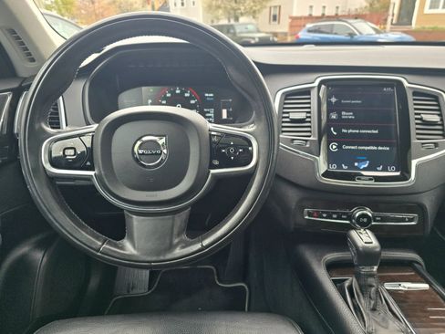 Used 2018 Volvo XC90 T5 Momentum w/ Convenience Package AWD/4WD image 18