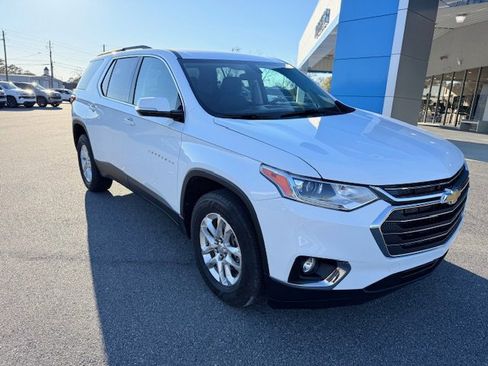 Used 2020 Chevrolet Traverse LT image 4