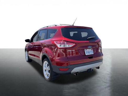 Used 2013 Ford Escape Titanium w/ Parking Technology Pkg FWD image 5