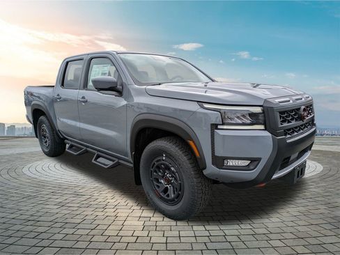 New 2026 Nissan Frontier PRO-4X w/ Pro-4x Convenience Package image 2