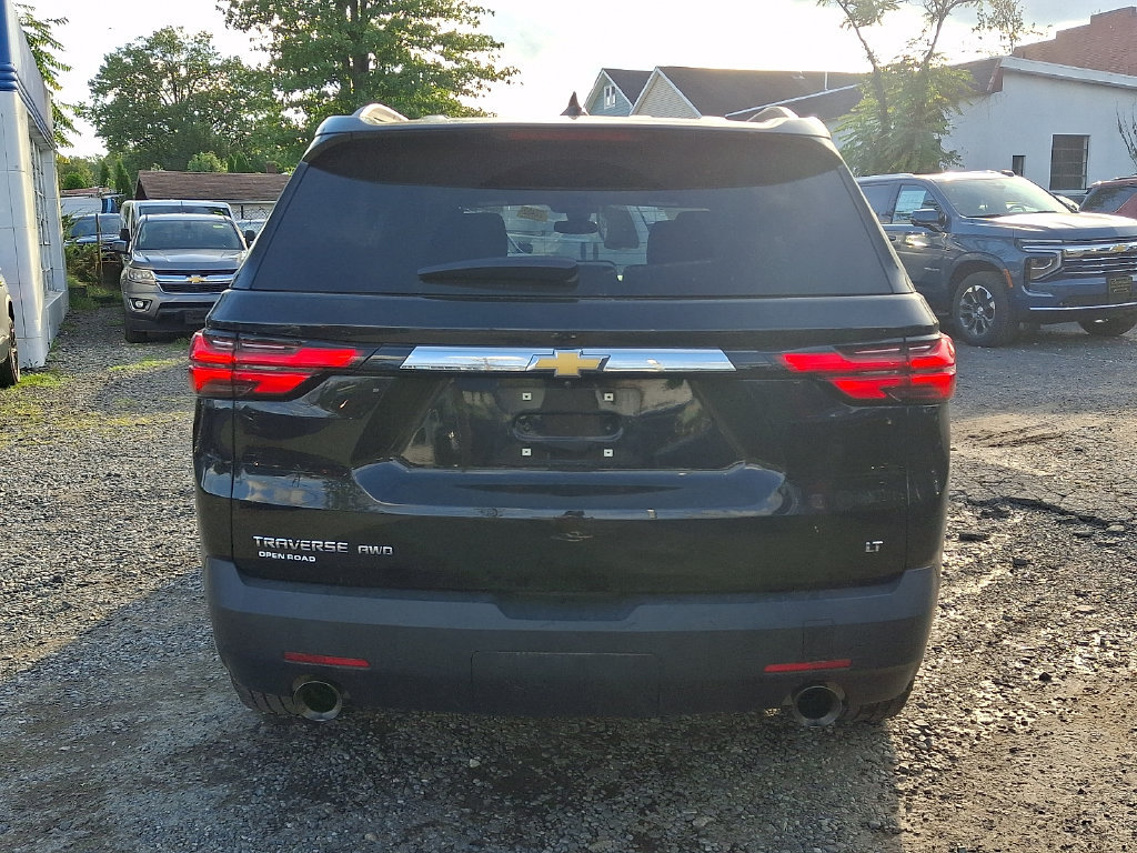 Used 2023 Chevrolet Traverse LT AWD/4WD image 7