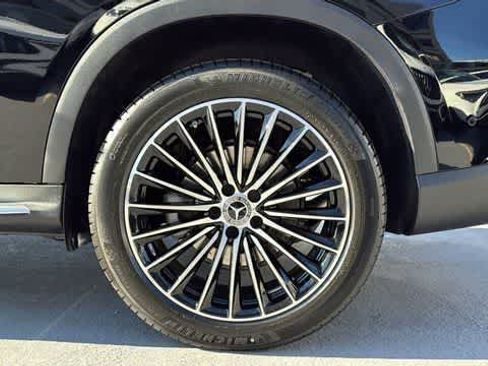 Certified 2026 Mercedes-Benz GLC 300 4MATIC image 5